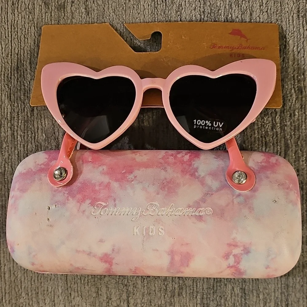 TOMMY BAHAMA KIDS SUNGLASSES WITH CASE! NWT With Flaw